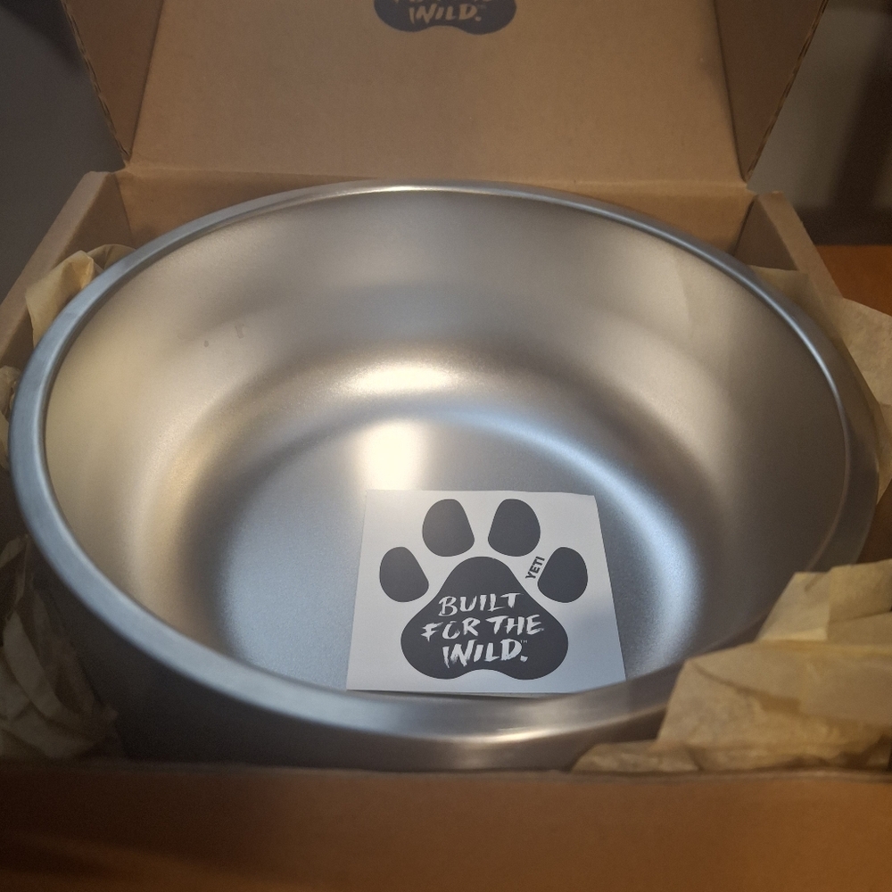 Uline Yeti Dog Bowl - Picture 7 of 8